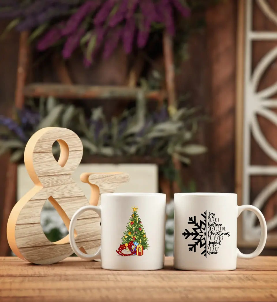 Weihnachtsbaum und Geschenke - Tasse personalisierbar bis zu 8 Namen