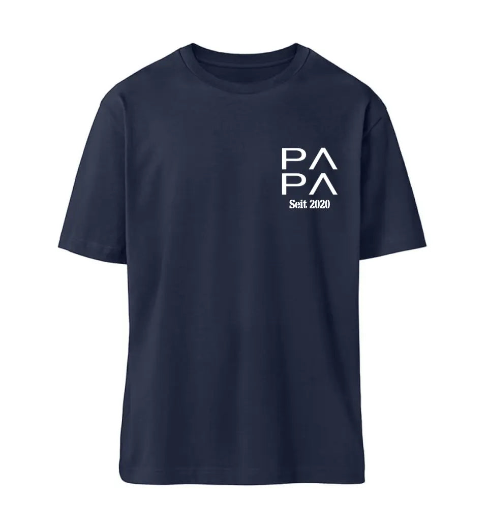 PAPA zweizeilig mit Datum personalisiertes Premium T-Shirt